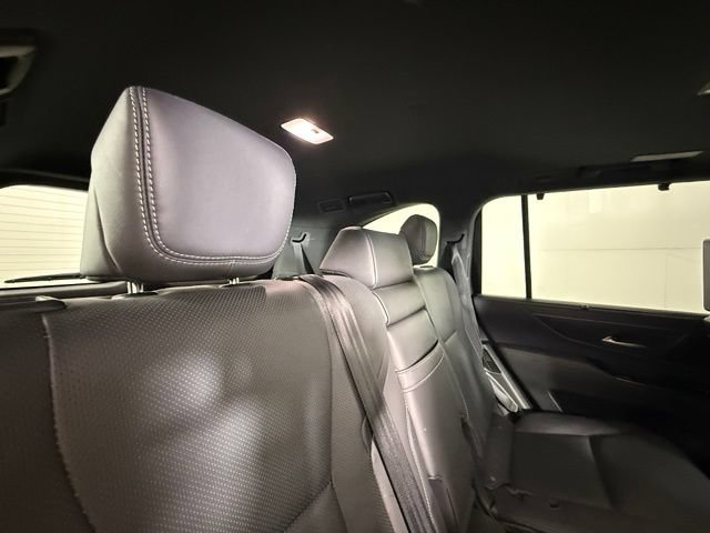 Used 2022 Lexus LX 600 4WD w/ Luxury Package image 33