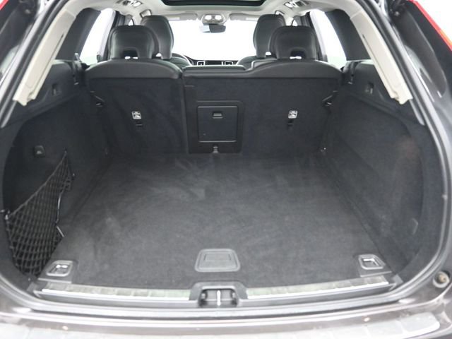 Used 2022 Volvo XC60 B5 Inscription w/ Advanced Package image 26