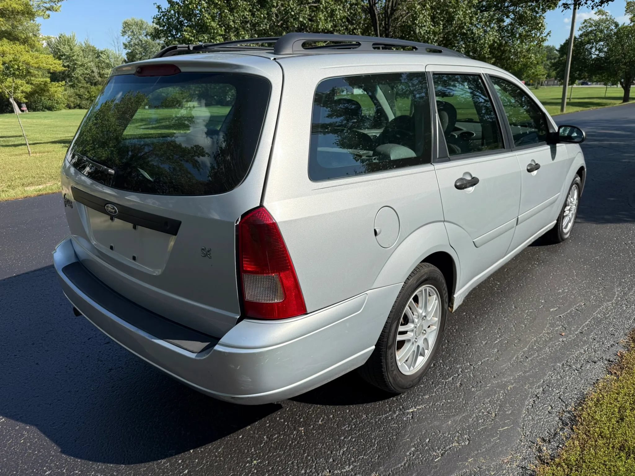 Used 2002 Ford Focus SE FWD image 5