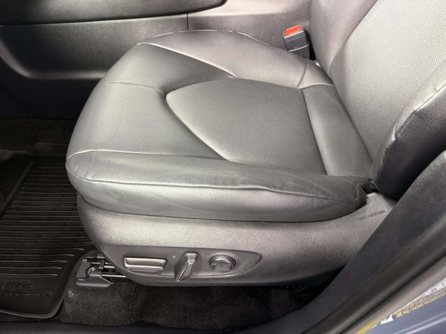 Used 2024 Toyota Grand Highlander AWD image 20