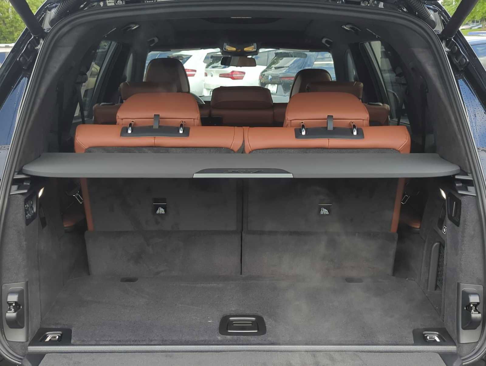 Used 2026 BMW X7 M60i AWD/4WD image 35