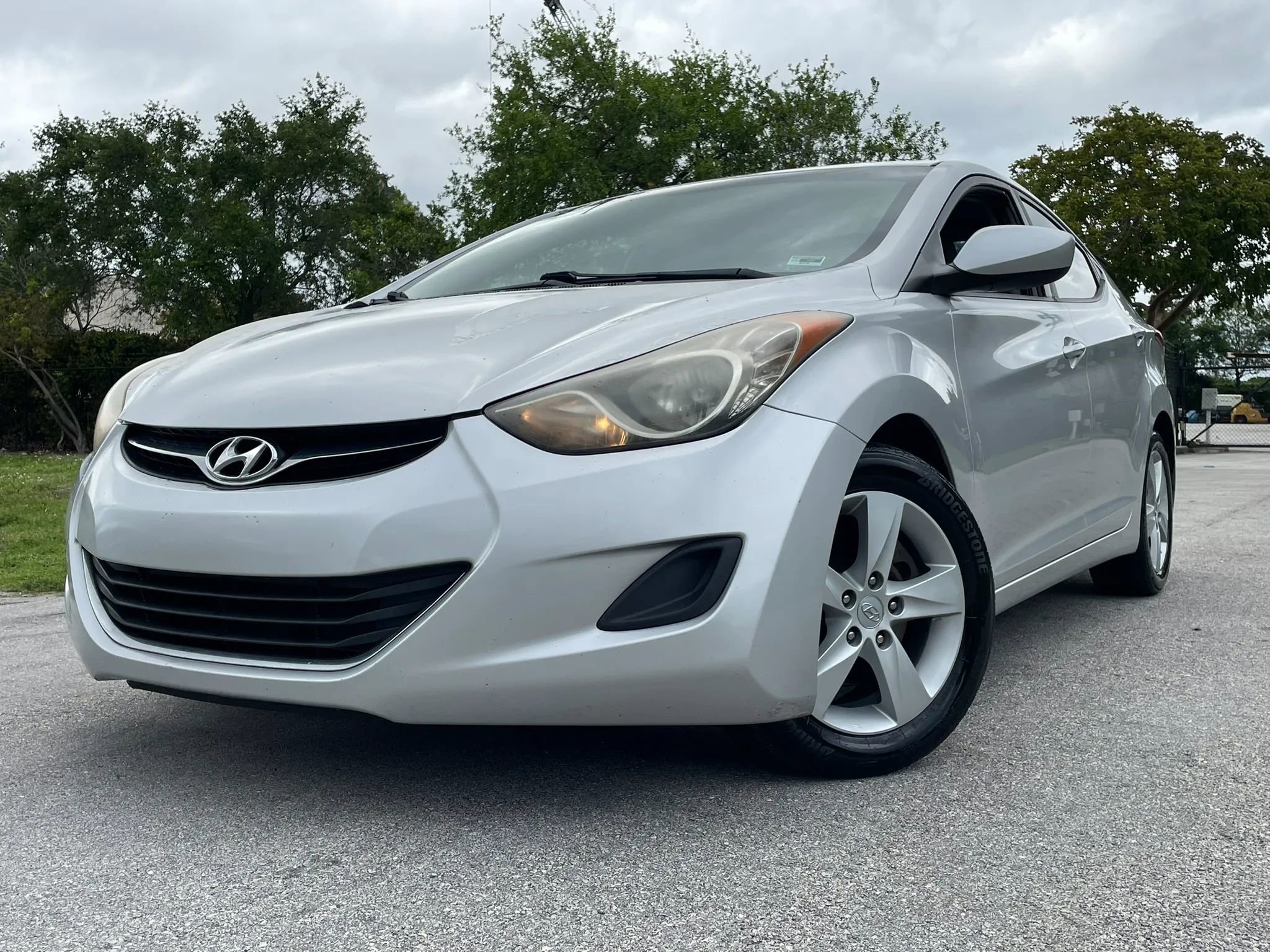 Used 2011 Hyundai Elantra GLS w/ Preferred Equipment Pkg 3 image 2