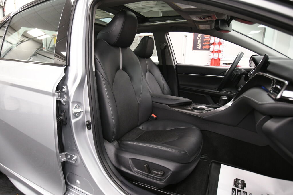 Certified 2022 Toyota Camry XSE image 27