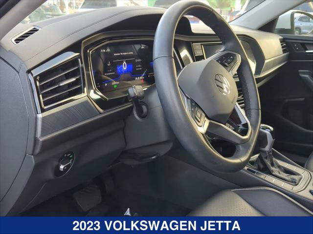 Certified 2023 Volkswagen Jetta SE FWD image 12