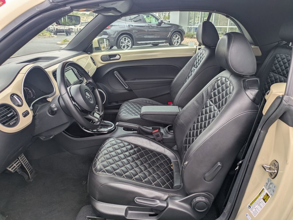 Used 2019 Volkswagen Beetle 2.0T Final Edition SEL image 16