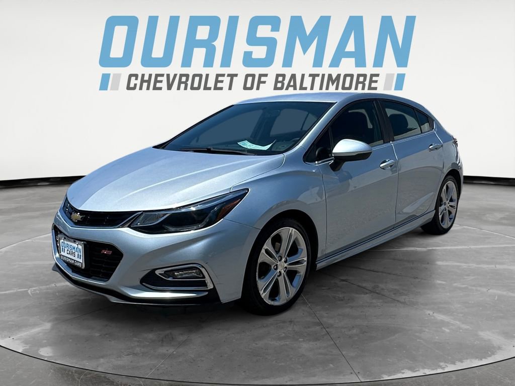 Used 2018 Chevrolet Cruze LT FWD image 2