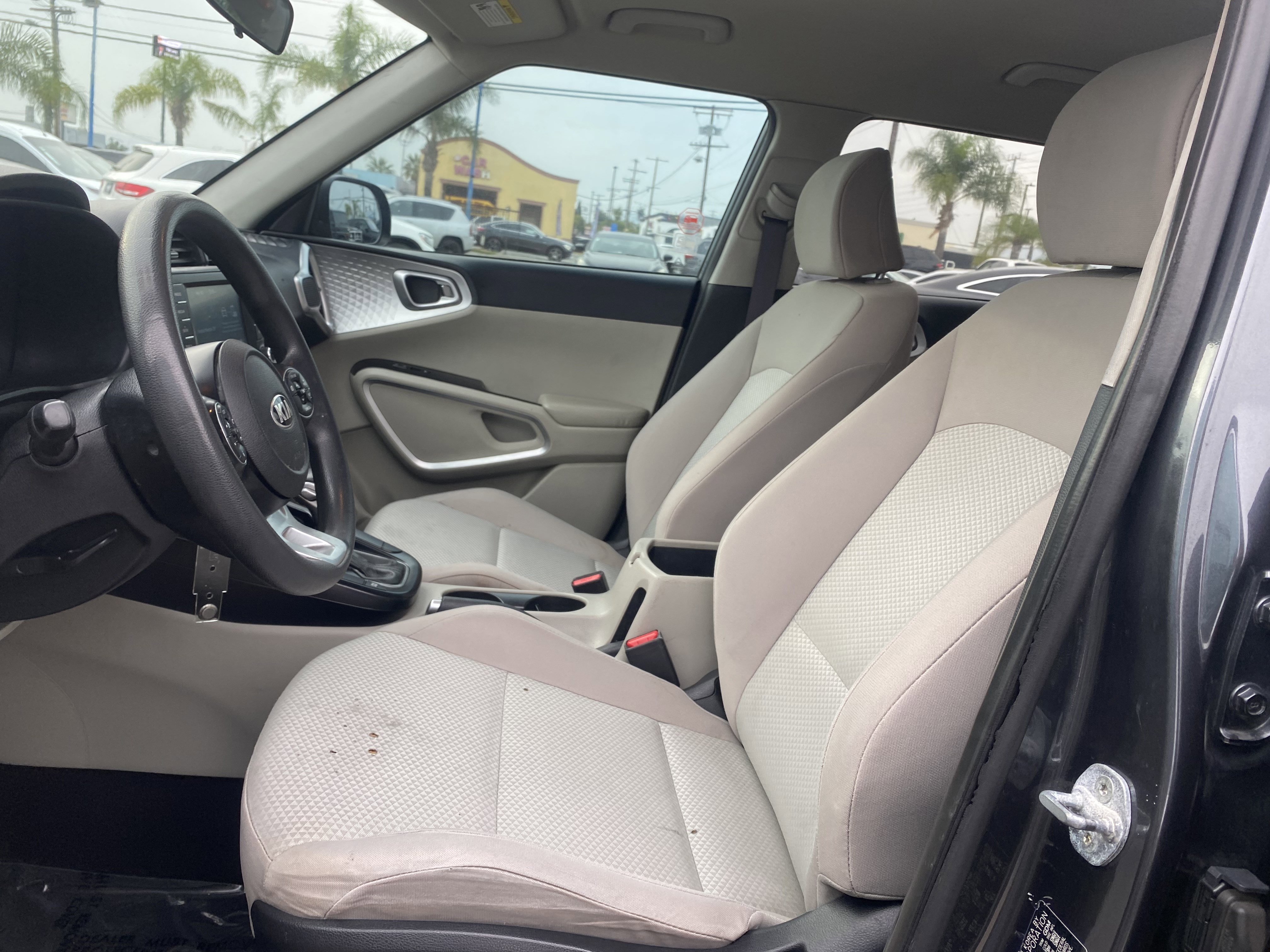 Used 2021 Kia Soul LX image 11