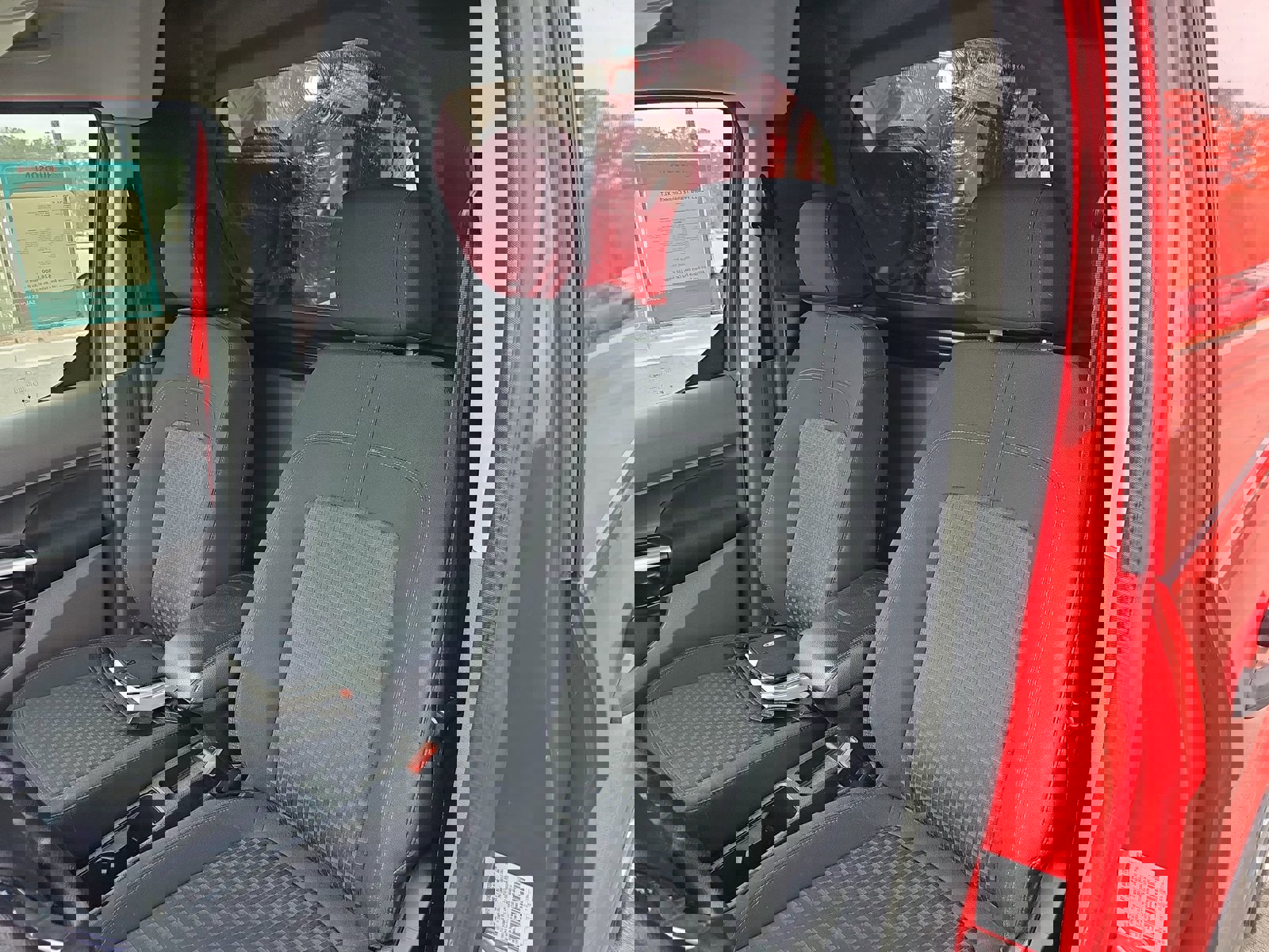 Used 2021 Ford Transit Connect XLT image 16