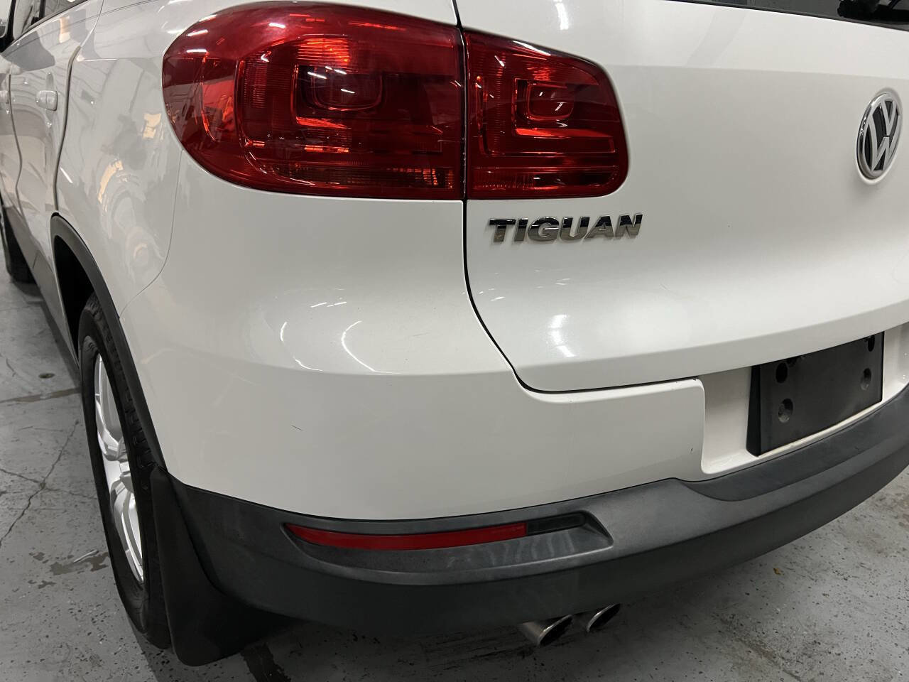 Used 2014 Volkswagen Tiguan S FWD image 11