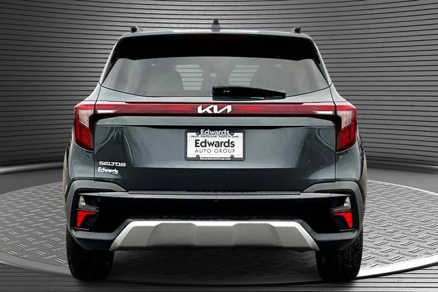 Used 2024 Kia Seltos EX FWD image 5