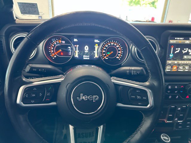 Used 2020 Jeep Gladiator Overland w/ Dual Top Group AWD/4WD image 9