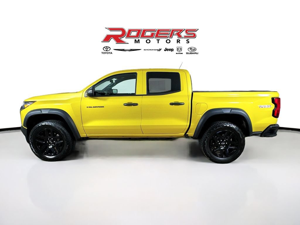 Used 2023 Chevrolet Colorado Trail Boss w/ Advanced Trailering Package AWD/4WD image 9
