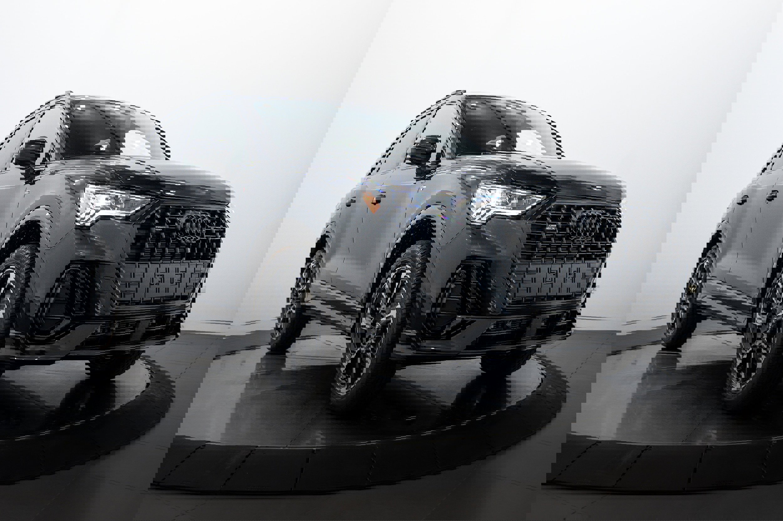 New 2025 Audi Q3 2.0T Premium Plus