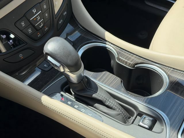 Used 2020 Buick Envision Premium w/ Driver Confidence Package AWD/4WD image 26