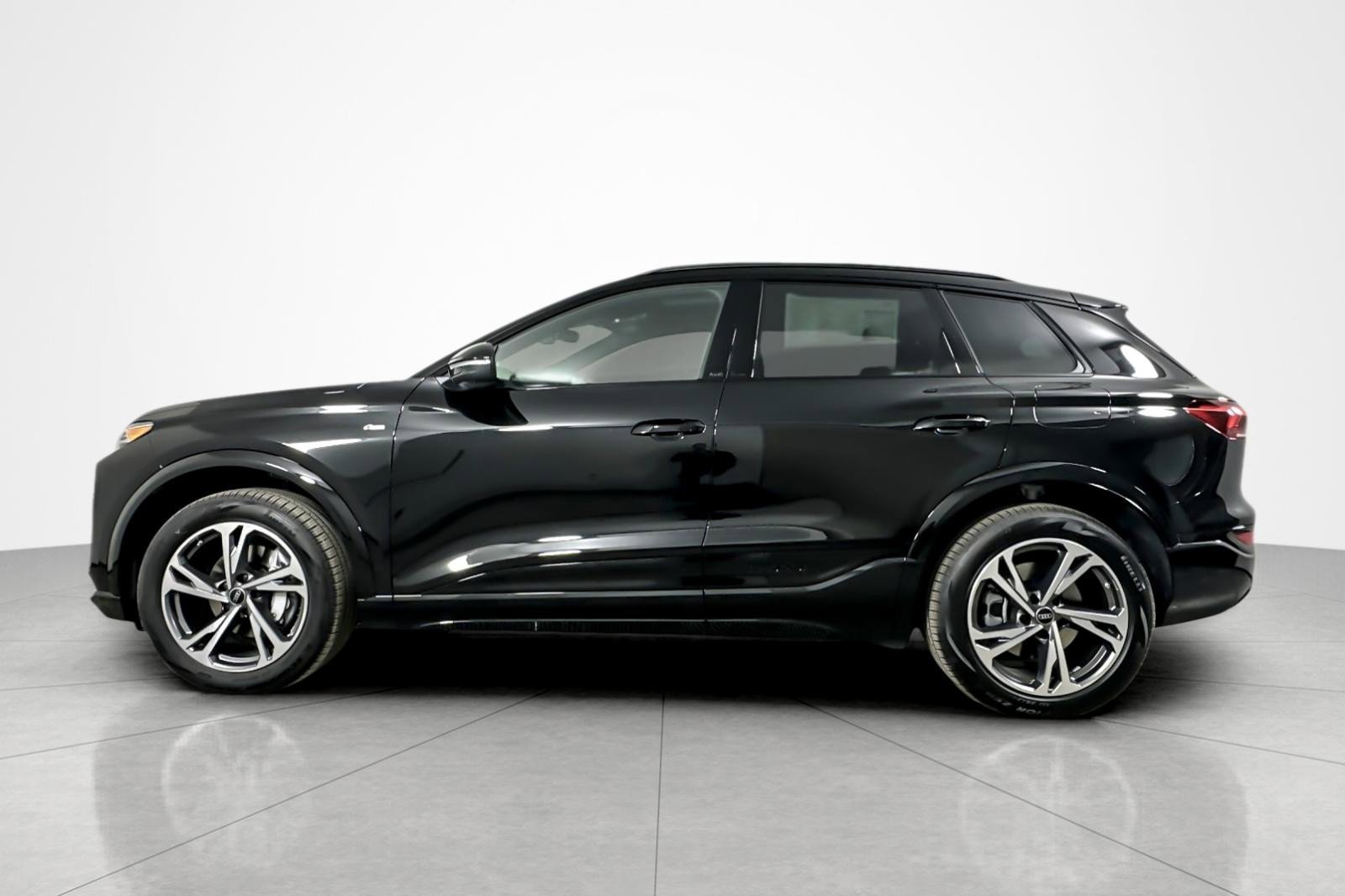 New 2027 Audi Q6 e-tron Premium Plus AWD/4WD image 3