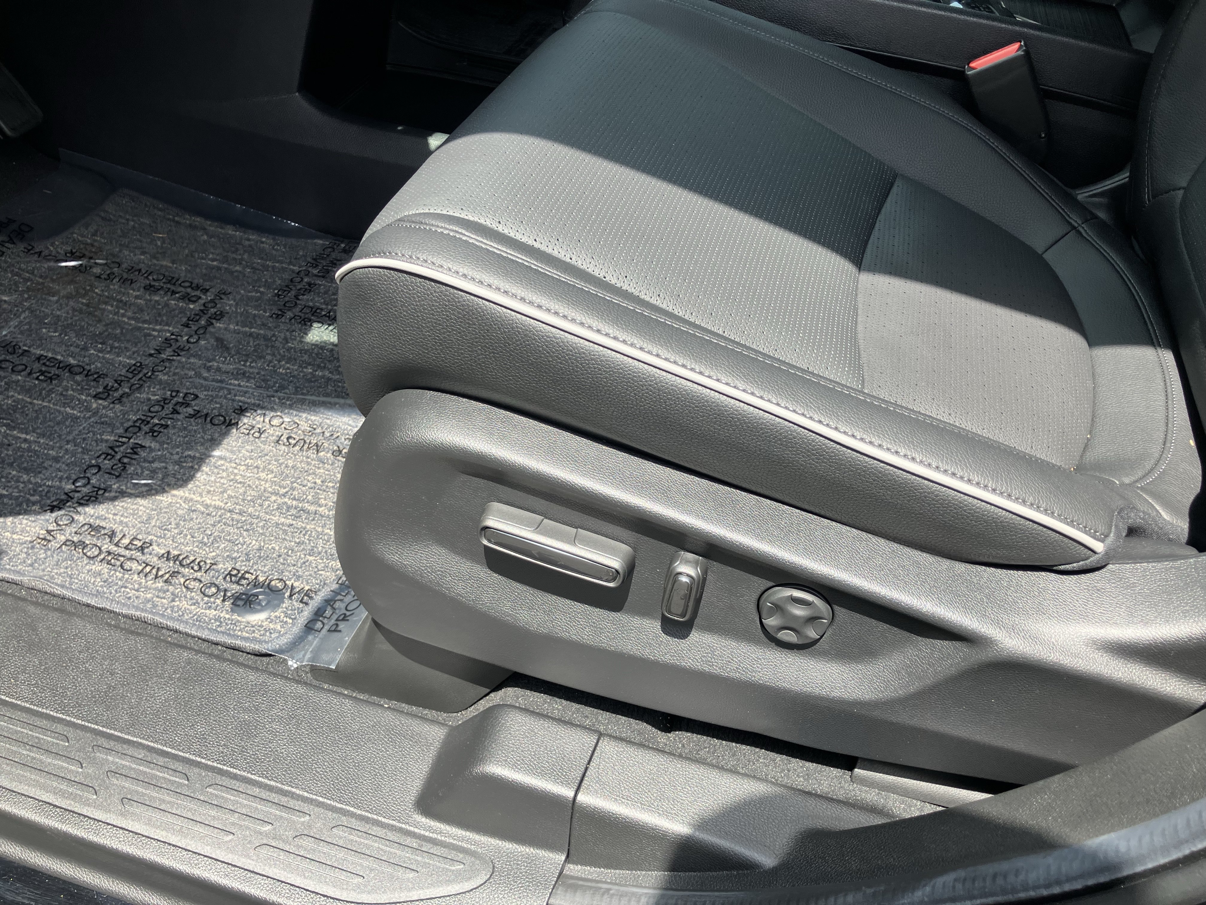 Used 2026 Honda Odyssey Elite image 17