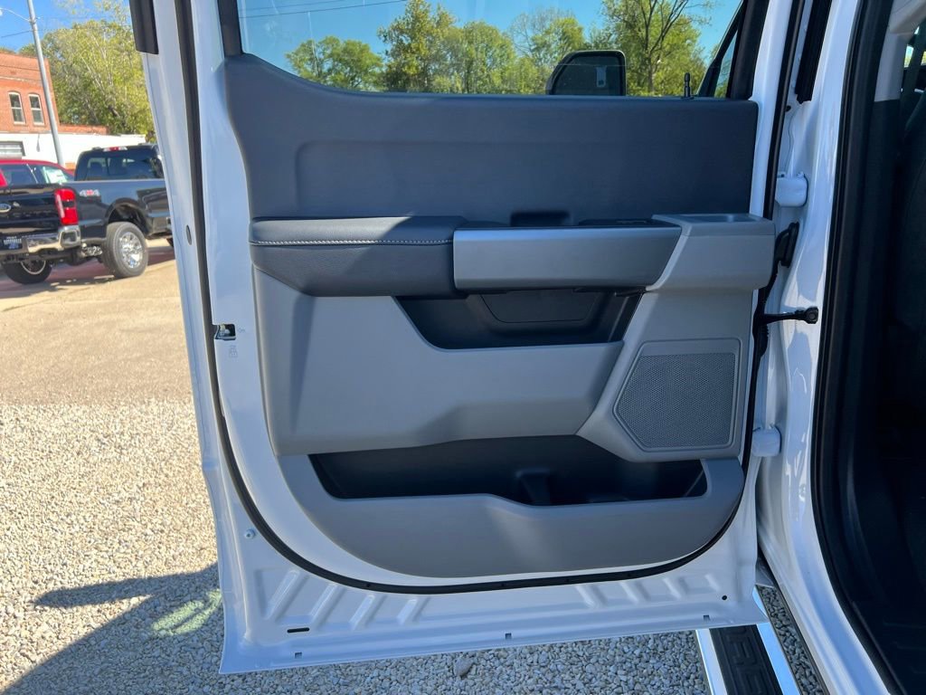 New 2026 Ford F250 XLT w/ FX4 Off-Road Package image 15