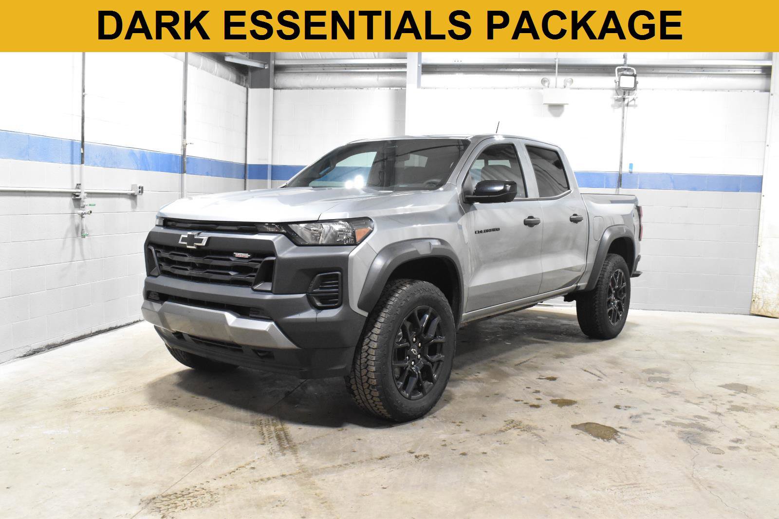 Used 2023 Chevrolet Colorado Trail Boss w/ LPO, Dark Essentials Package image 4