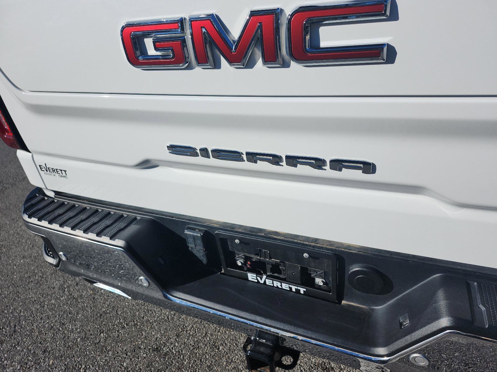 Used 2024 GMC Sierra 1500 SLT w/ SLT Premium Plus Package image 5