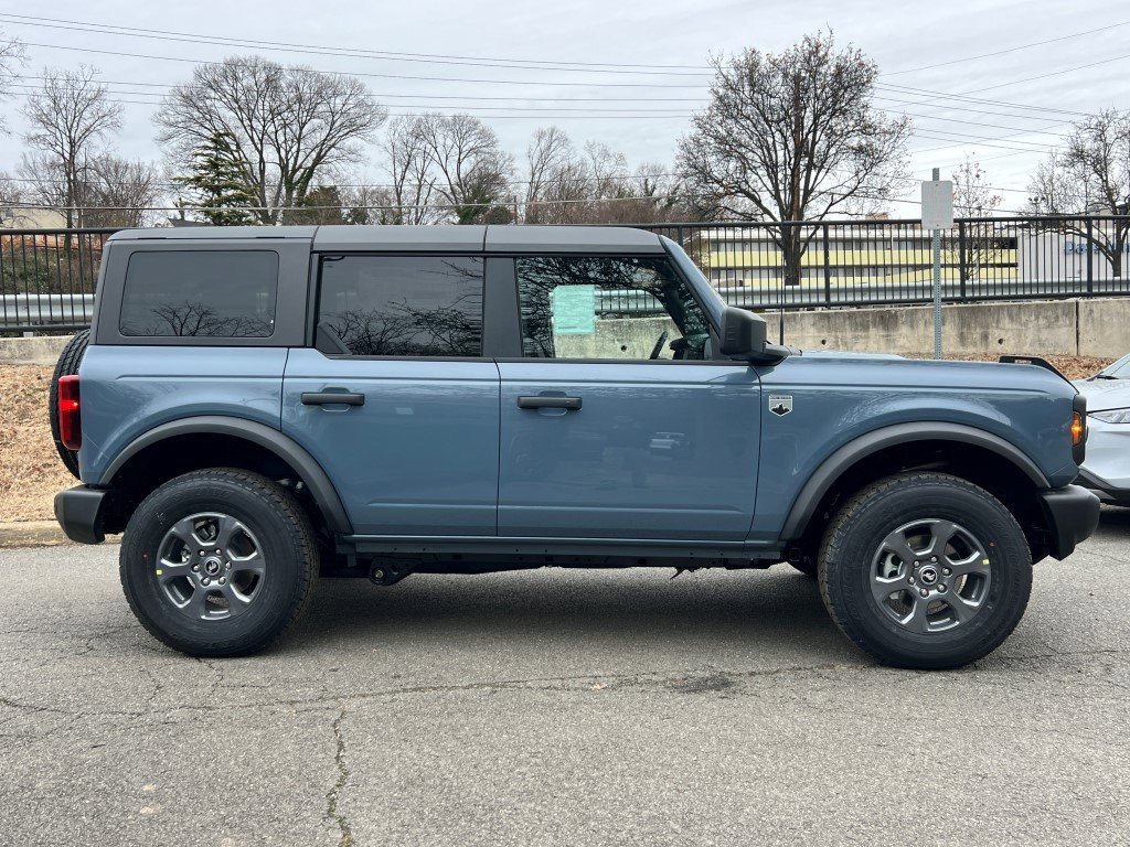 New 2025 Ford Bronco Big Bend image 3