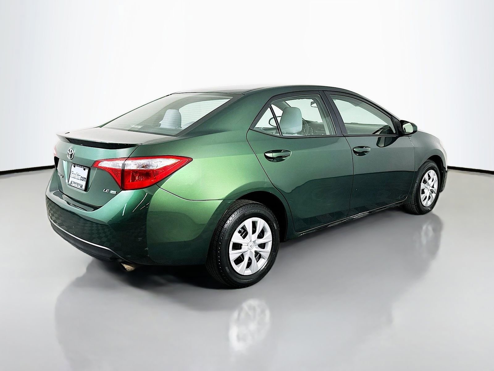 Used 2014 Toyota Corolla LE FWD image 7