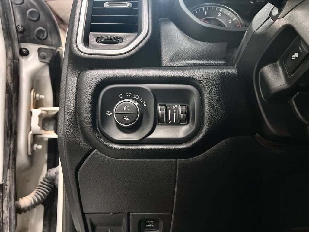 Used 2024 RAM 2500 Laramie AWD/4WD image 13