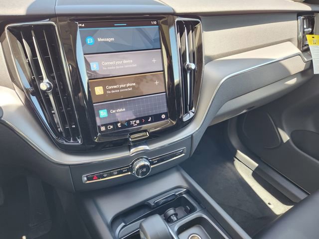New 2025 Volvo XC60 B5 Core w/ Climate Package image 24