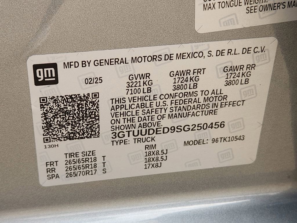 Used 2025 GMC Sierra 1500 SLT image 40