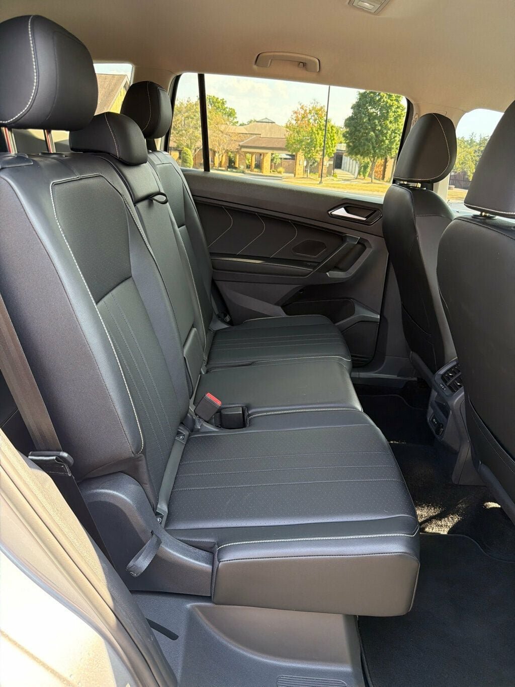 Used 2023 Volkswagen Tiguan SE FWD image 14