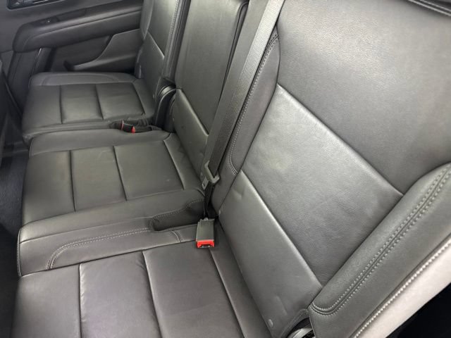 Used 2025 Chevrolet Suburban Z71 AWD/4WD image 29