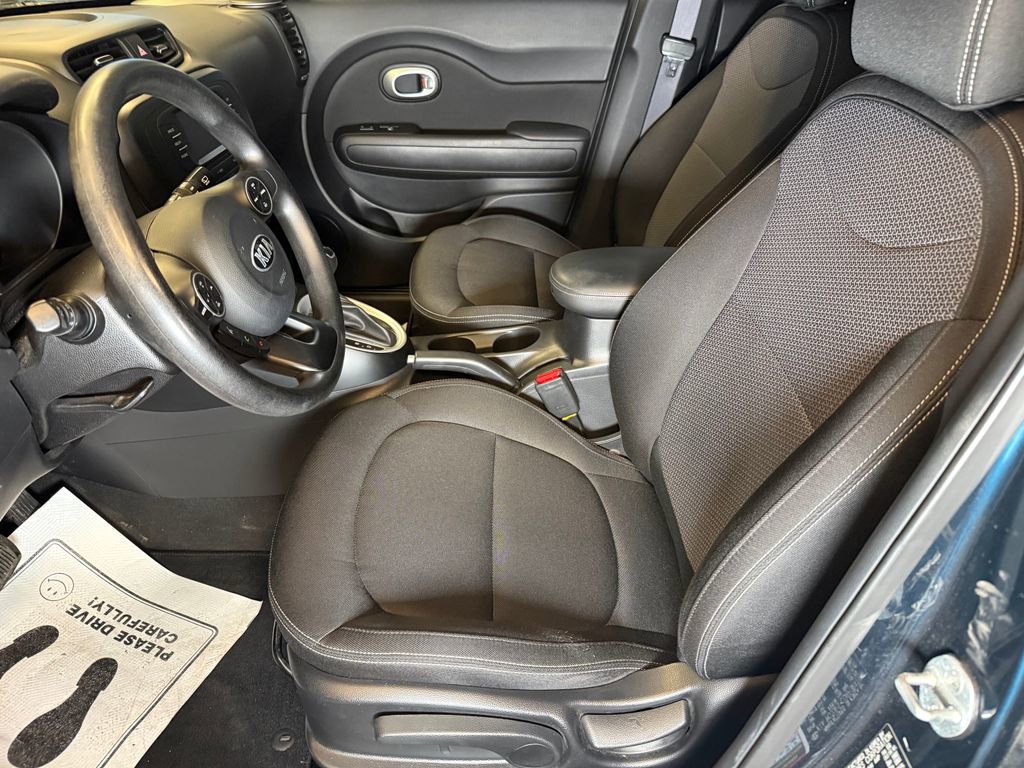 Used 2017 Kia Soul + FWD image 20