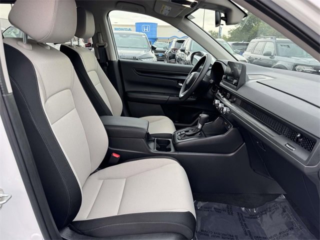 Used 2025 Honda CR-V LX image 7
