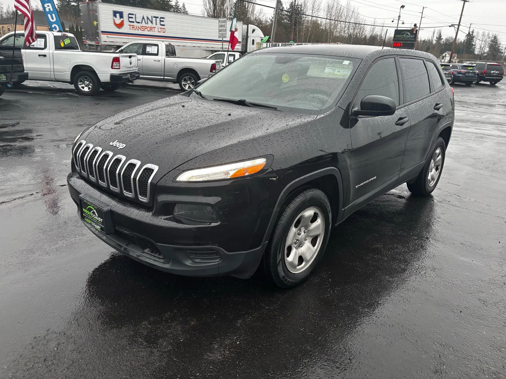 Used 2017 Jeep Cherokee Sport image 4