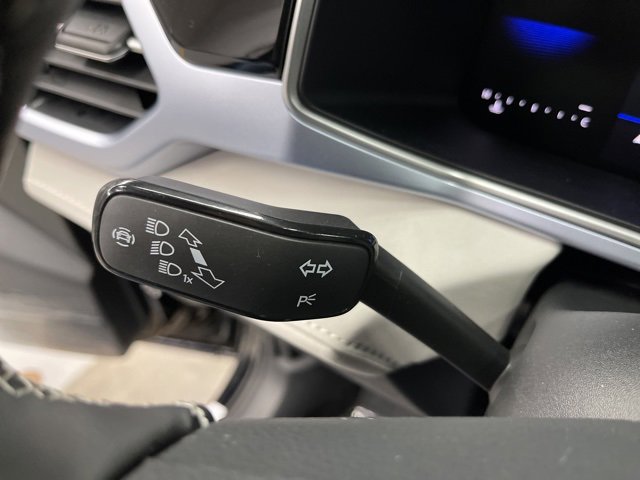 New 2026 Volkswagen Taos SE image 19