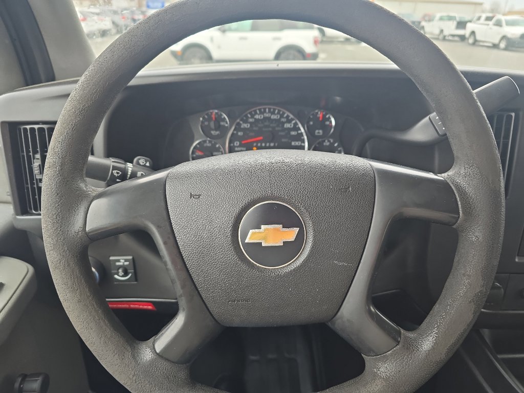 Used 2013 Chevrolet Express 2500 image 22