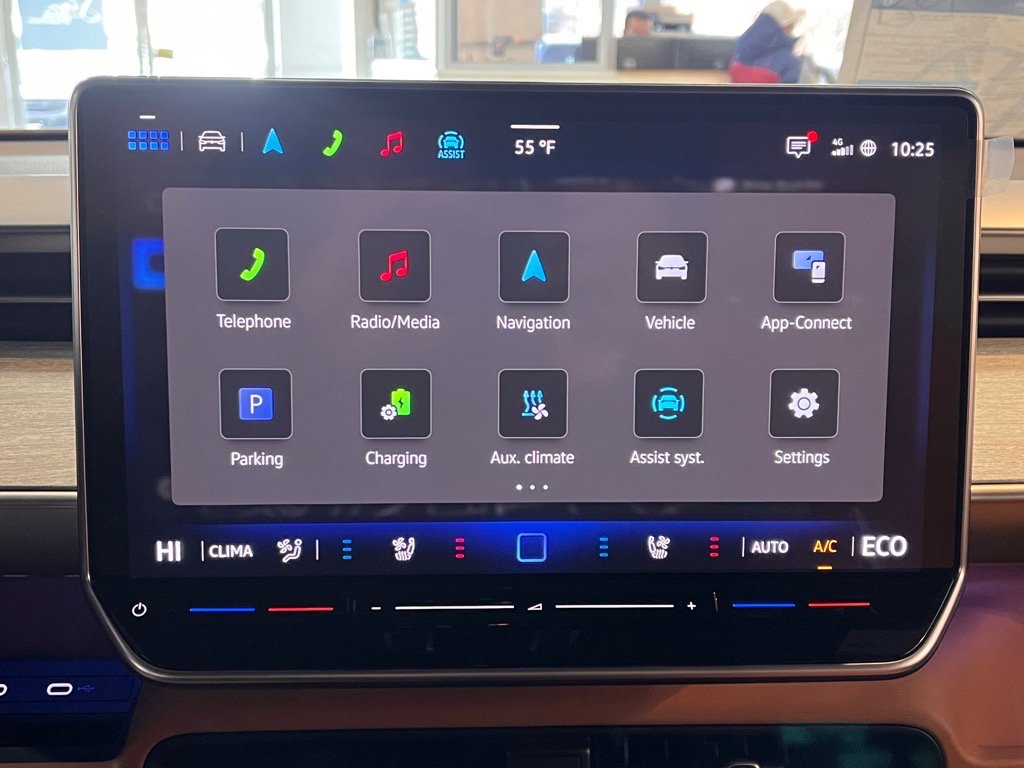 New 2025 Volkswagen ID. Buzz Pro S image 10