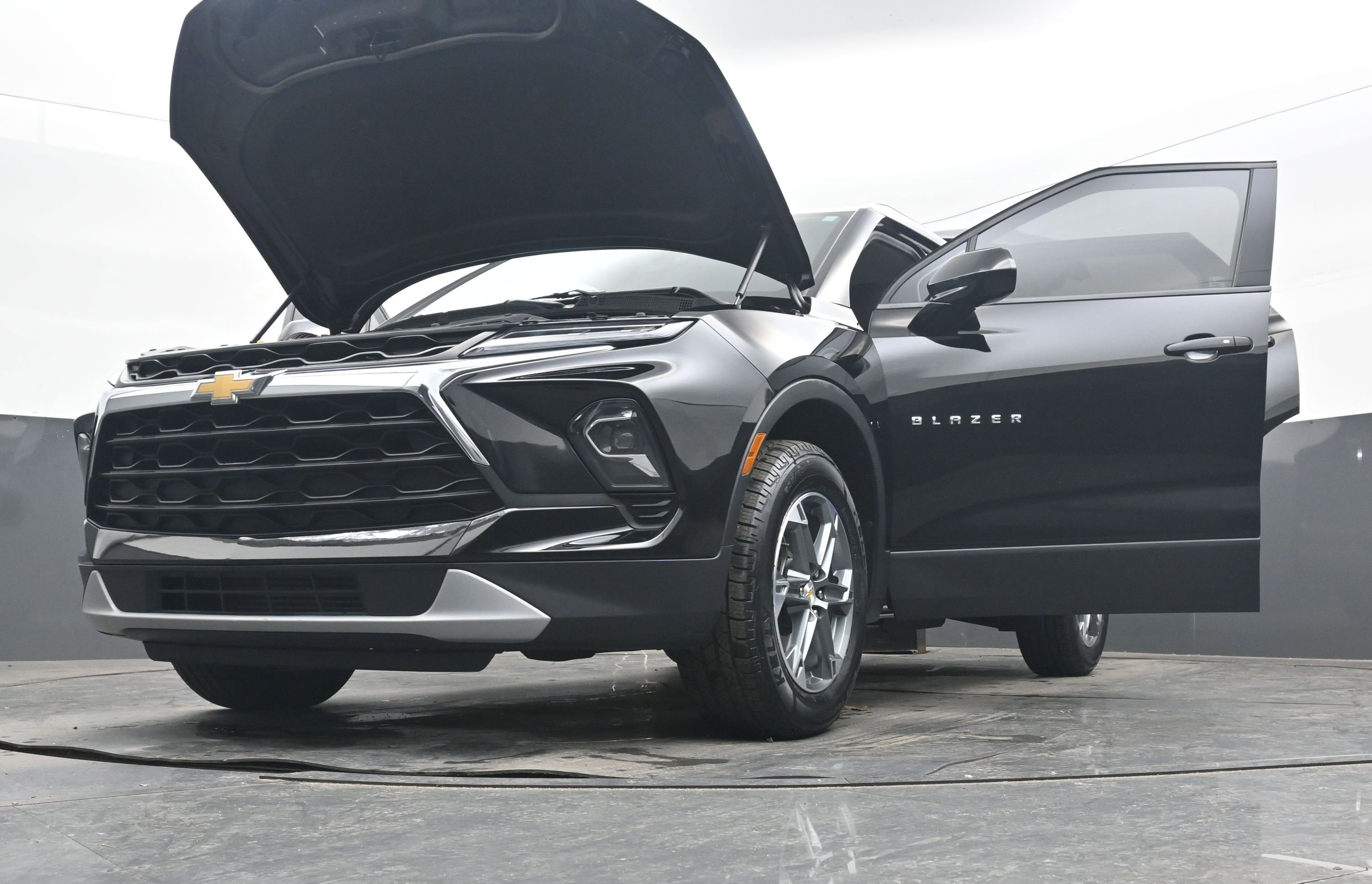 Used 2023 Chevrolet Blazer LT w/ Convenience Package image 38