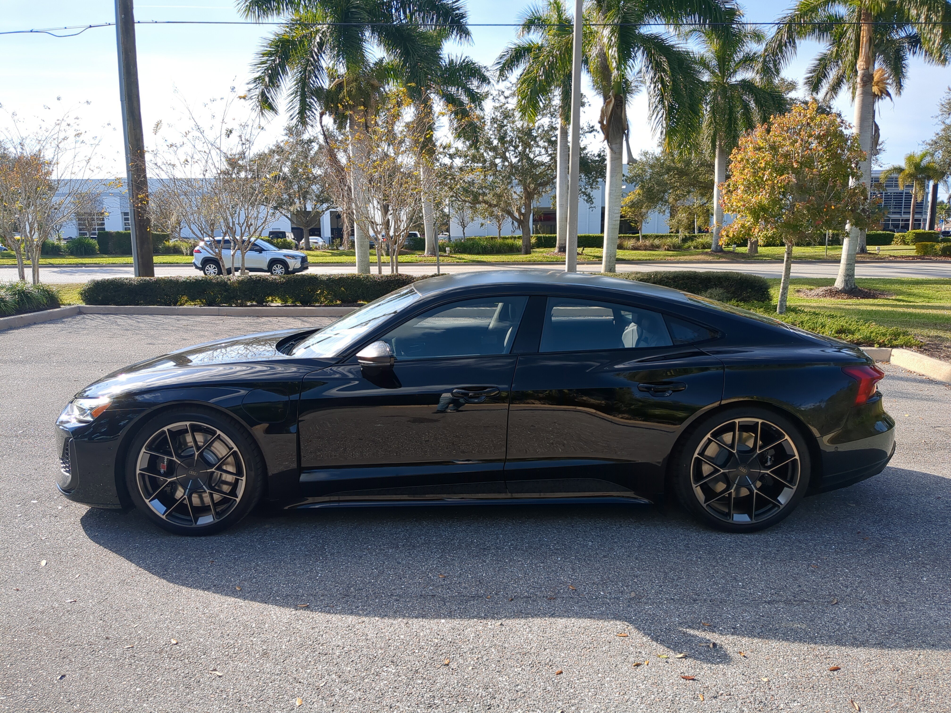 New 2026 Audi RS e-tron GT performance image 7