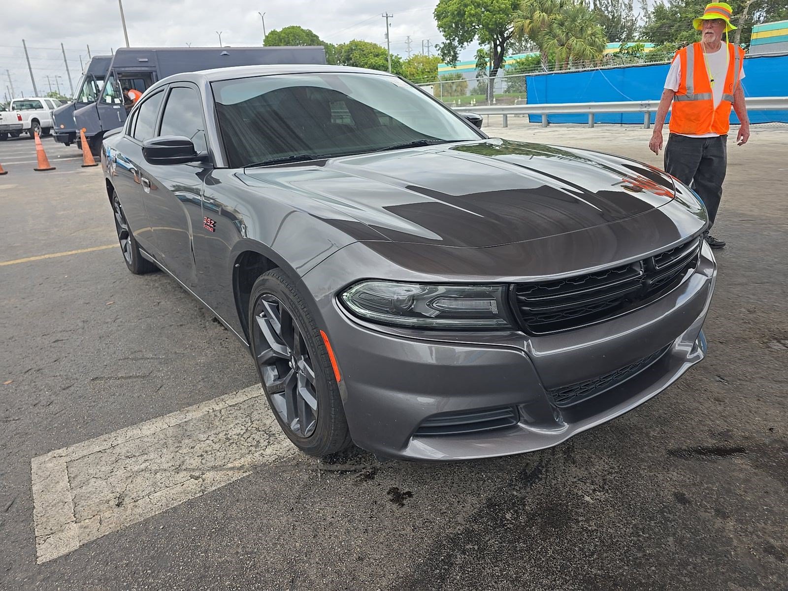 Used 2019 Dodge Charger SXT w/ Plus Group RWD image 4