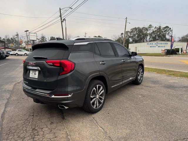 Used 2020 GMC Terrain Denali w/ Denali Premium Package image 6