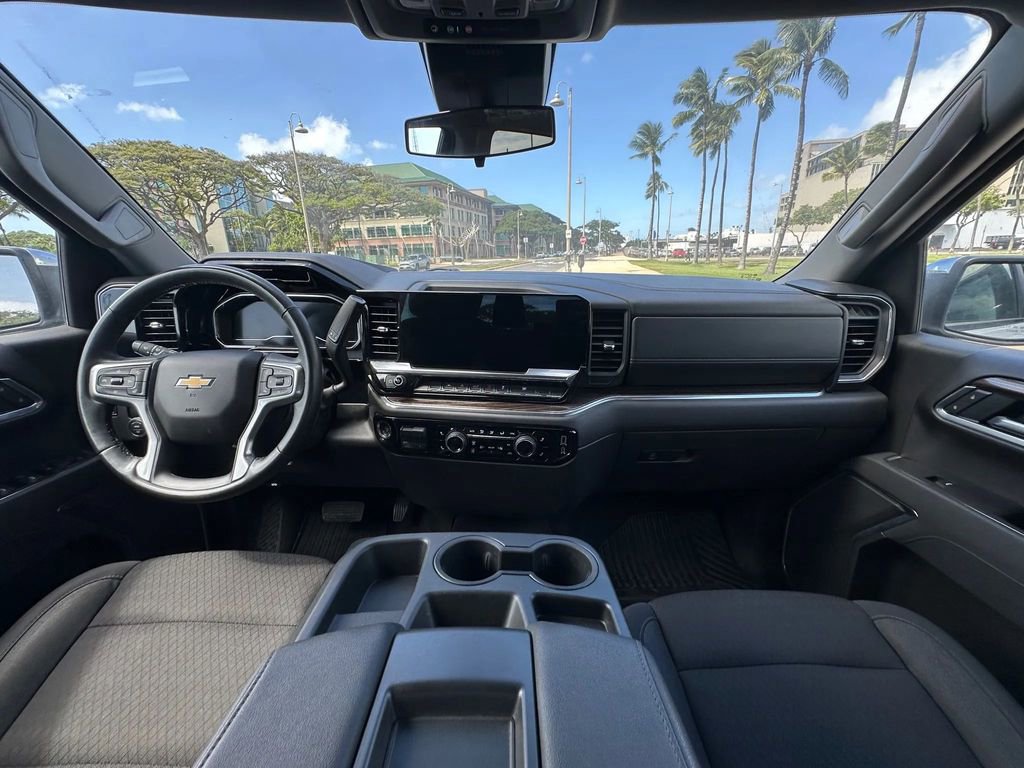 Used 2025 Chevrolet Silverado 1500 LT image 10