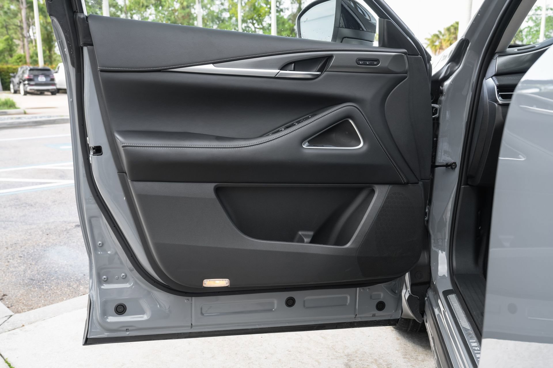 Certified 2026 INFINITI QX60 Luxe w/ Cargo Package image 30