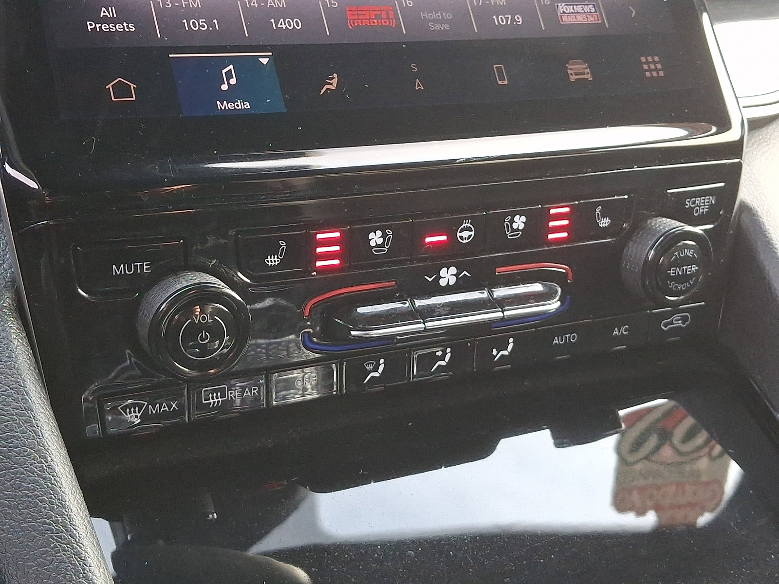 Used 2022 Jeep Grand Cherokee Trailhawk image 17