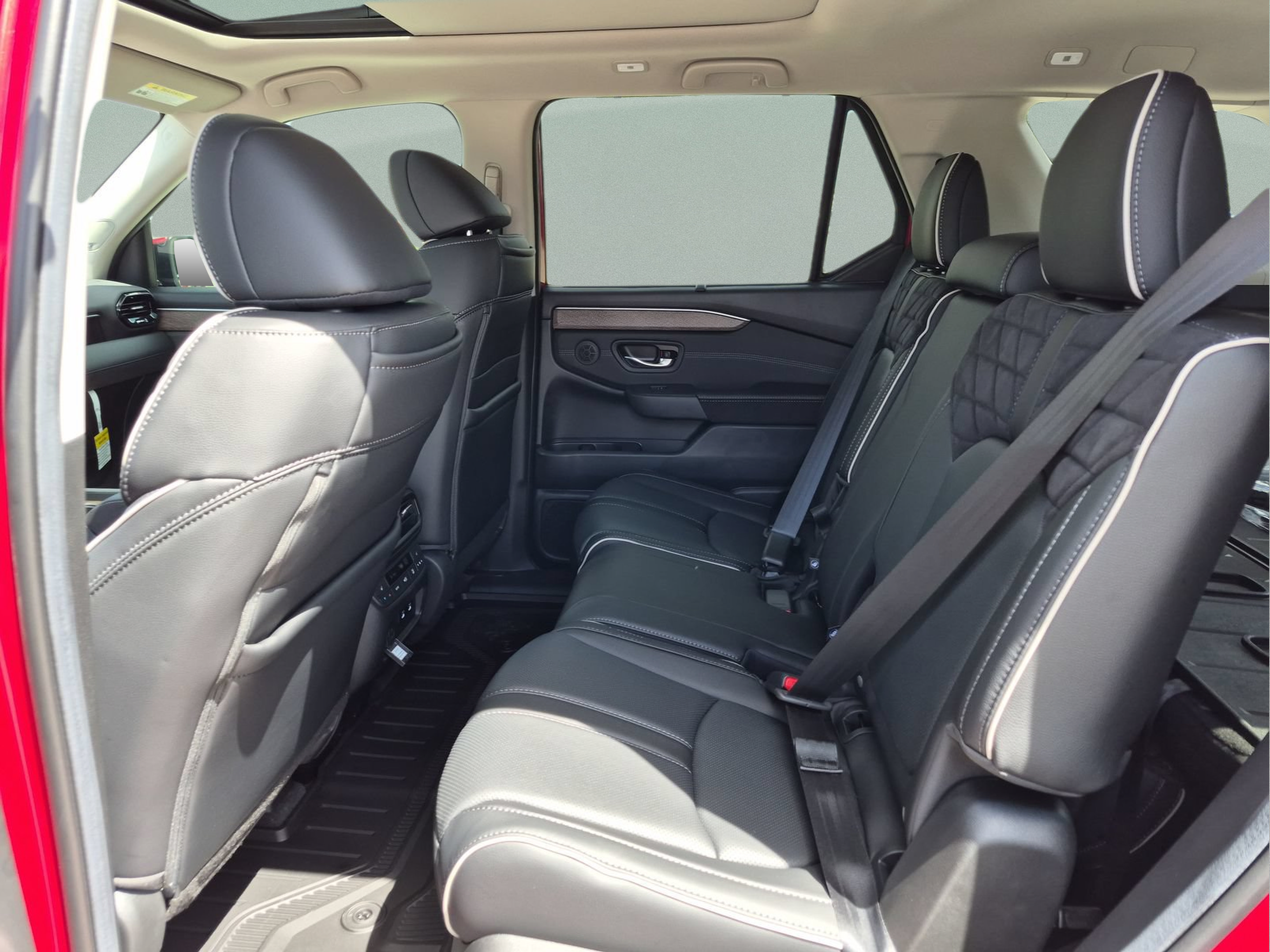 New 2026 Honda Pilot Elite image 17
