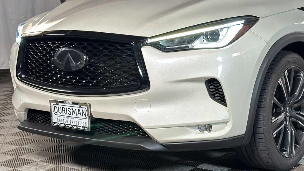 Used 2022 INFINITI QX50 Luxe w/ Appearance Package AWD/4WD image 3