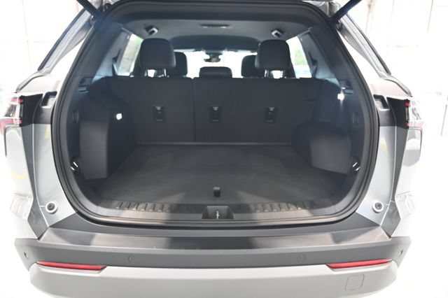 New 2027 Chevrolet Equinox LT w/ Convenience Package II FWD image 28