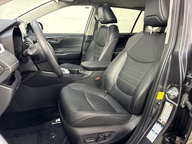 Used 2022 Toyota RAV4 XLE Premium AWD/4WD image 21