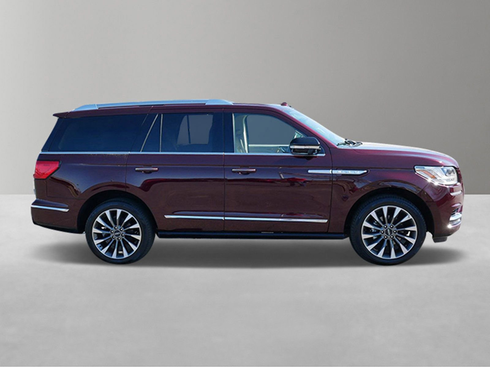Used 2021 Lincoln Navigator Reserve AWD/4WD image 3