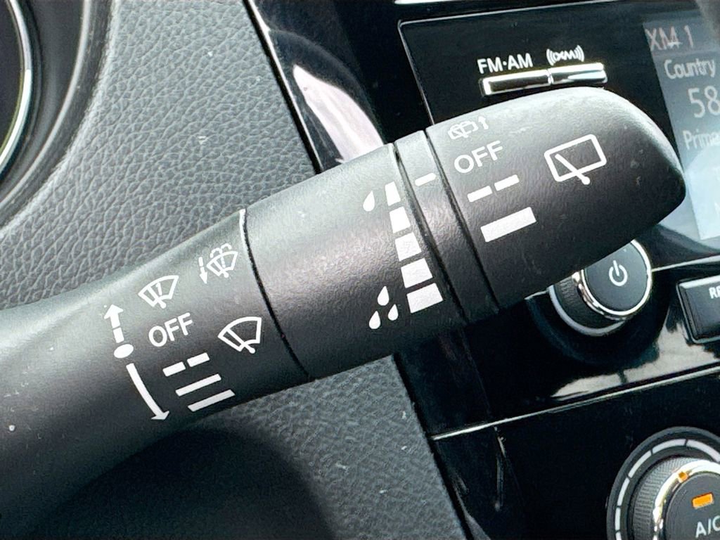Used 2015 Nissan Rogue S w/ S Family Package FWD image 14