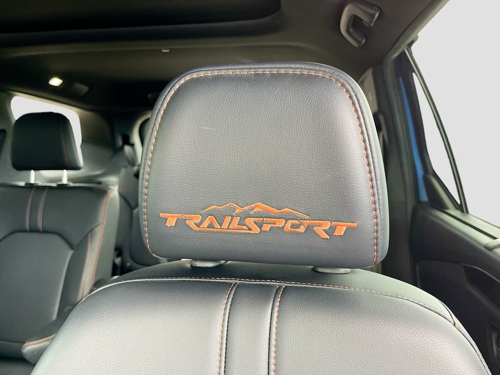 Used 2025 Honda Pilot TrailSport image 35